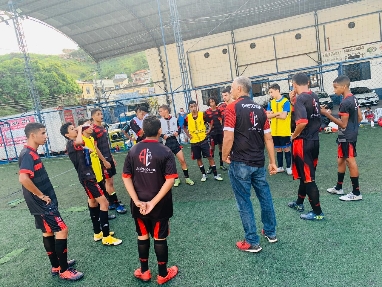 Aula em círculo.jpeg